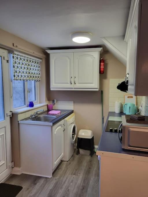 Small Town House, Barrow Lane, Bagenalstown, Carlow ภายนอก รูปภาพ